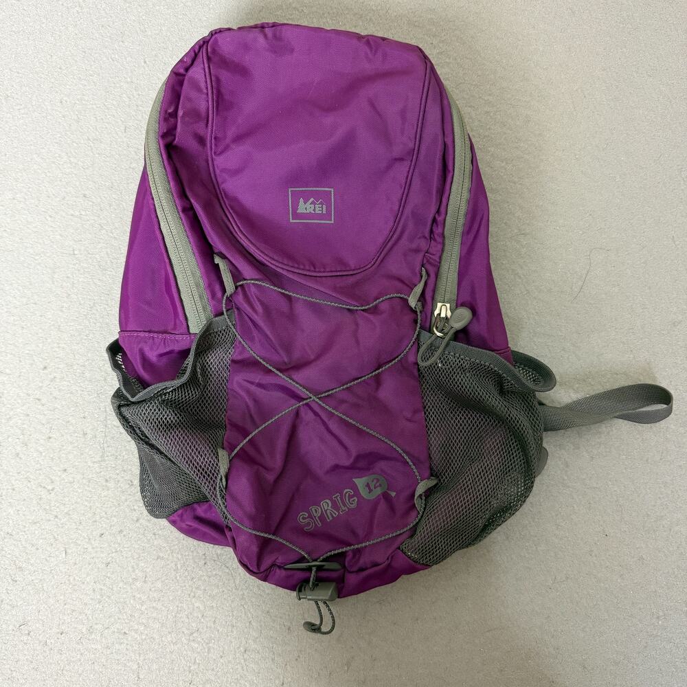 REI Sprig 12 Kids Hiking Backpack Purple Daypack Hydration Whistle Pack